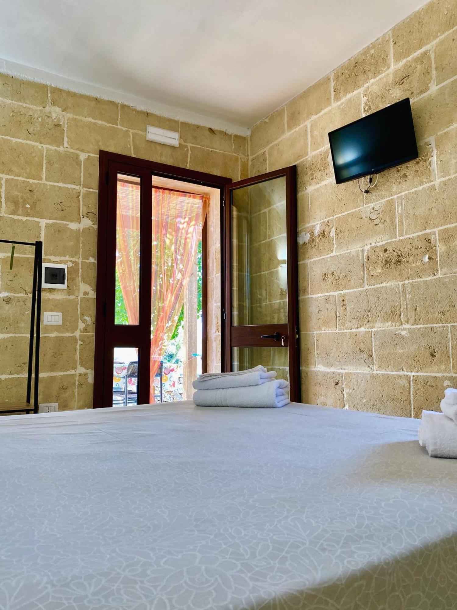 Le Stanze Di Ray - Salento Homes Борганье Экстерьер фото